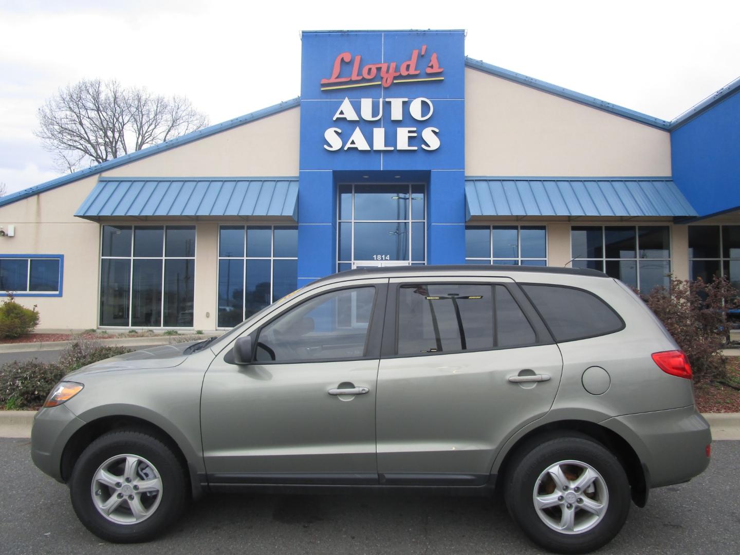 2009 Green /Tan Hyundai Santa Fe GLS (5NMSG13D09H) , located at 1814 Albert Pike Road, Hot Springs, AR, 71913, (501) 623-1717, 34.494228, -93.094070 - Photo#0